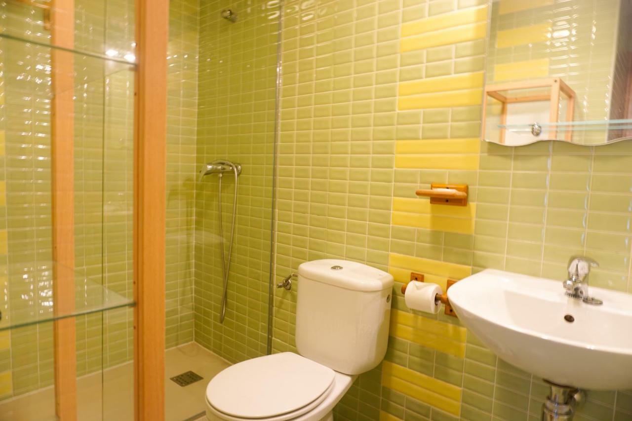 La Antigua Fonda Apartment Hervas Room photo